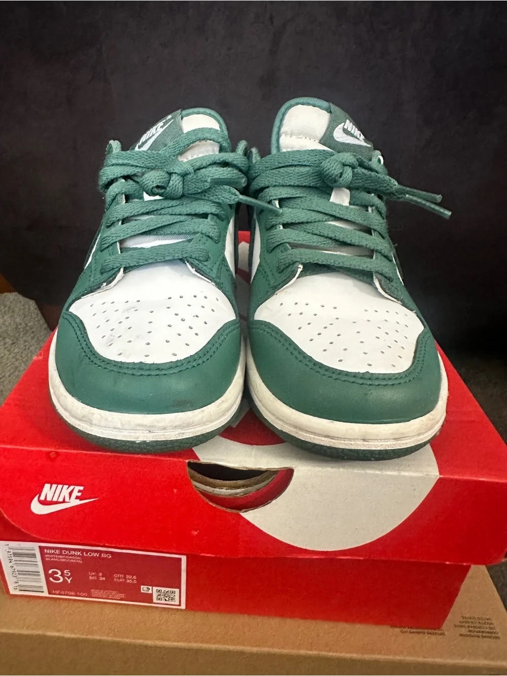 Nike Kids Low-Top Sneakers in Teal and White